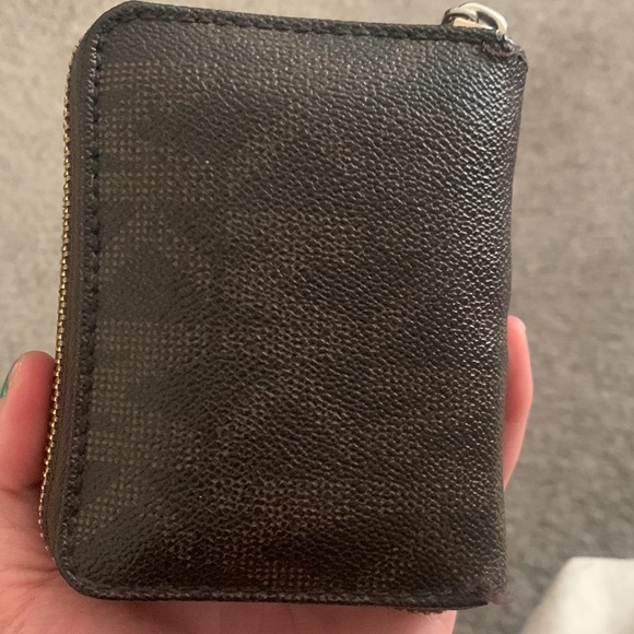 Michael kors wallet - Picture 2 of 3